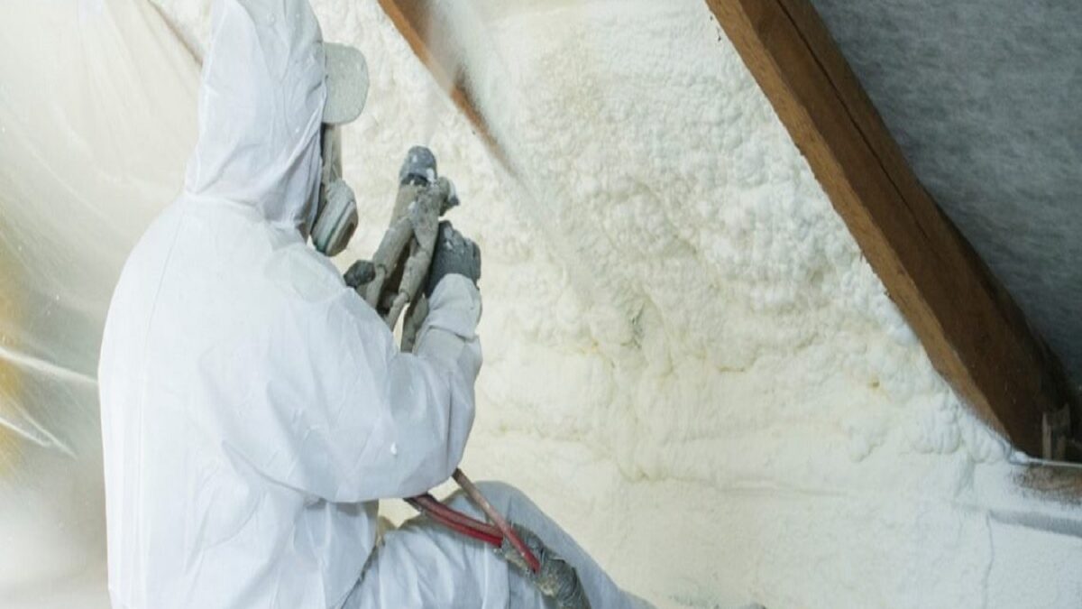 How Spray Foam Work for Soundproofing Home